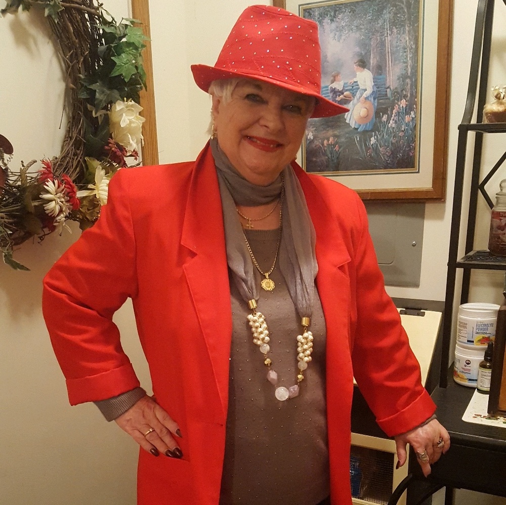 Meet your Posher, Pauline